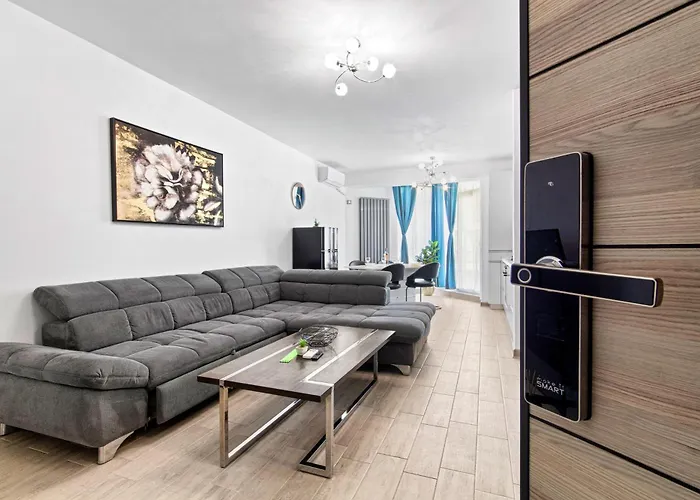 Evana Sunrise - Pool&spa Apartament *