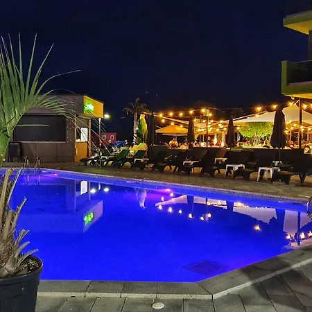 Apartman Evana Sunrise - Pool And Năvodari