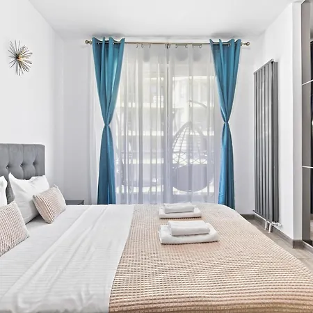 Evana Sunrise - Pool And *