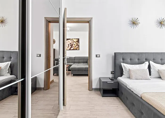 Evana Sunrise - Pool And