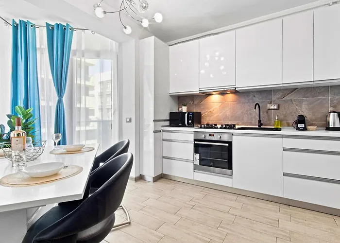 Evana Sunrise - Pool And Năvodari