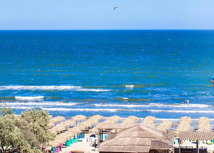 Evana Sunrise - Pool And *