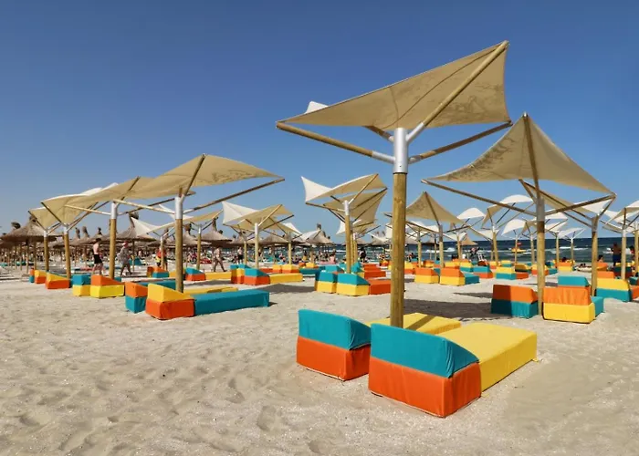 Evana Sunrise - Pool And شقة